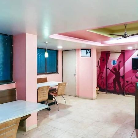Hotel O Eon Studio Apartments Пуна Экстерьер фото